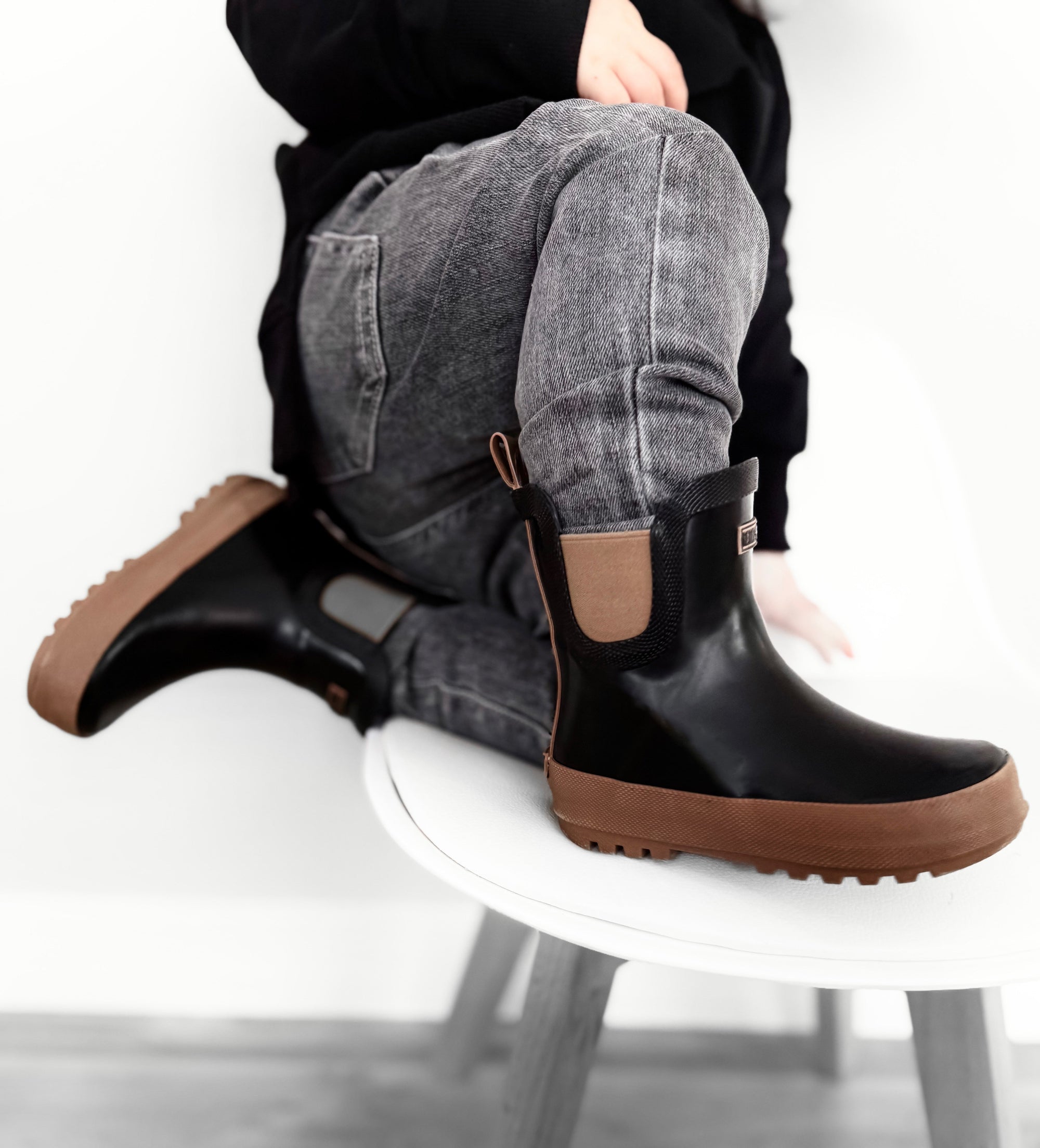 The Core-Classic Midi Boot in Black / Taupe