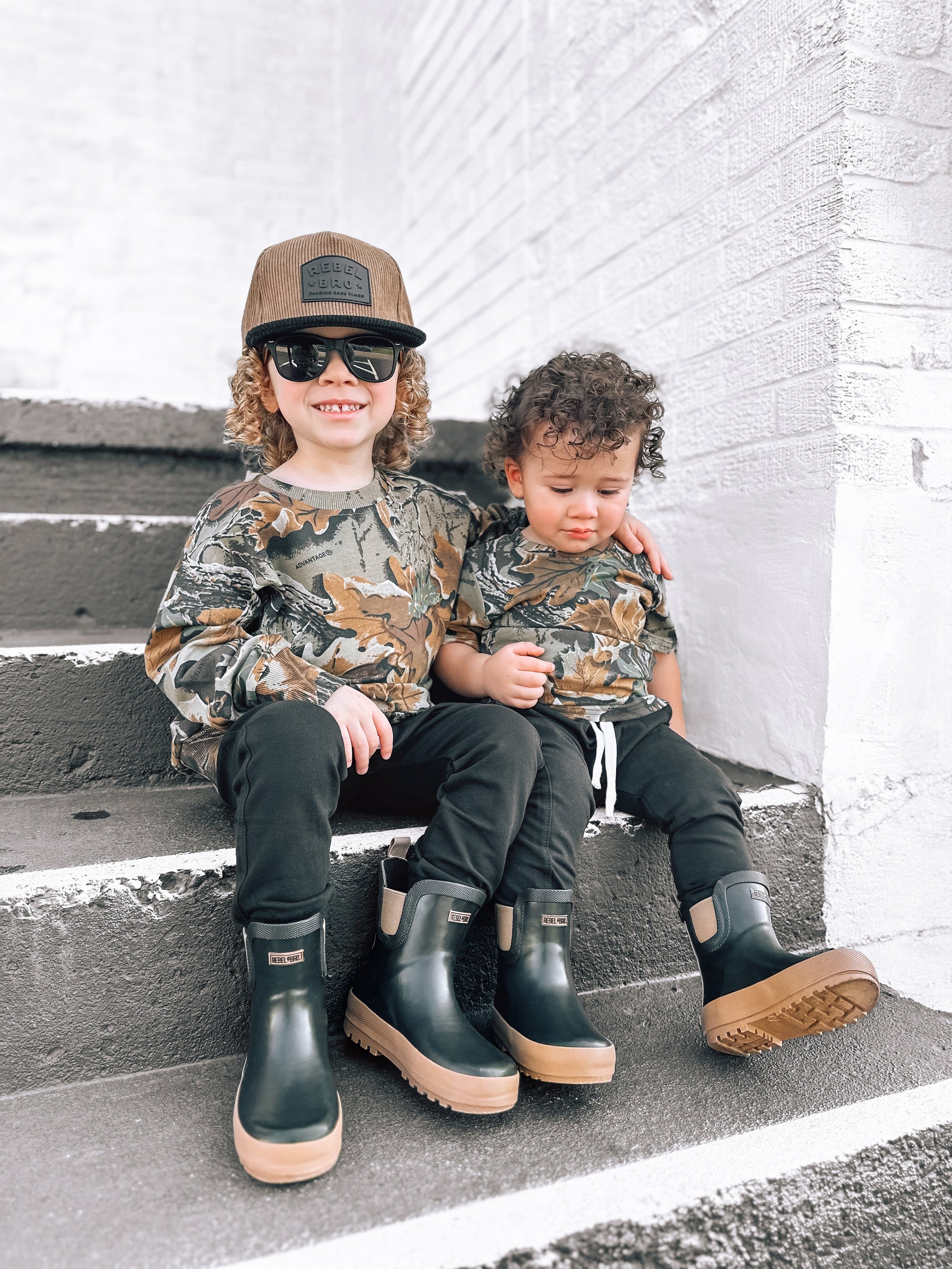 The Core-Classic Midi Boot in Black / Taupe