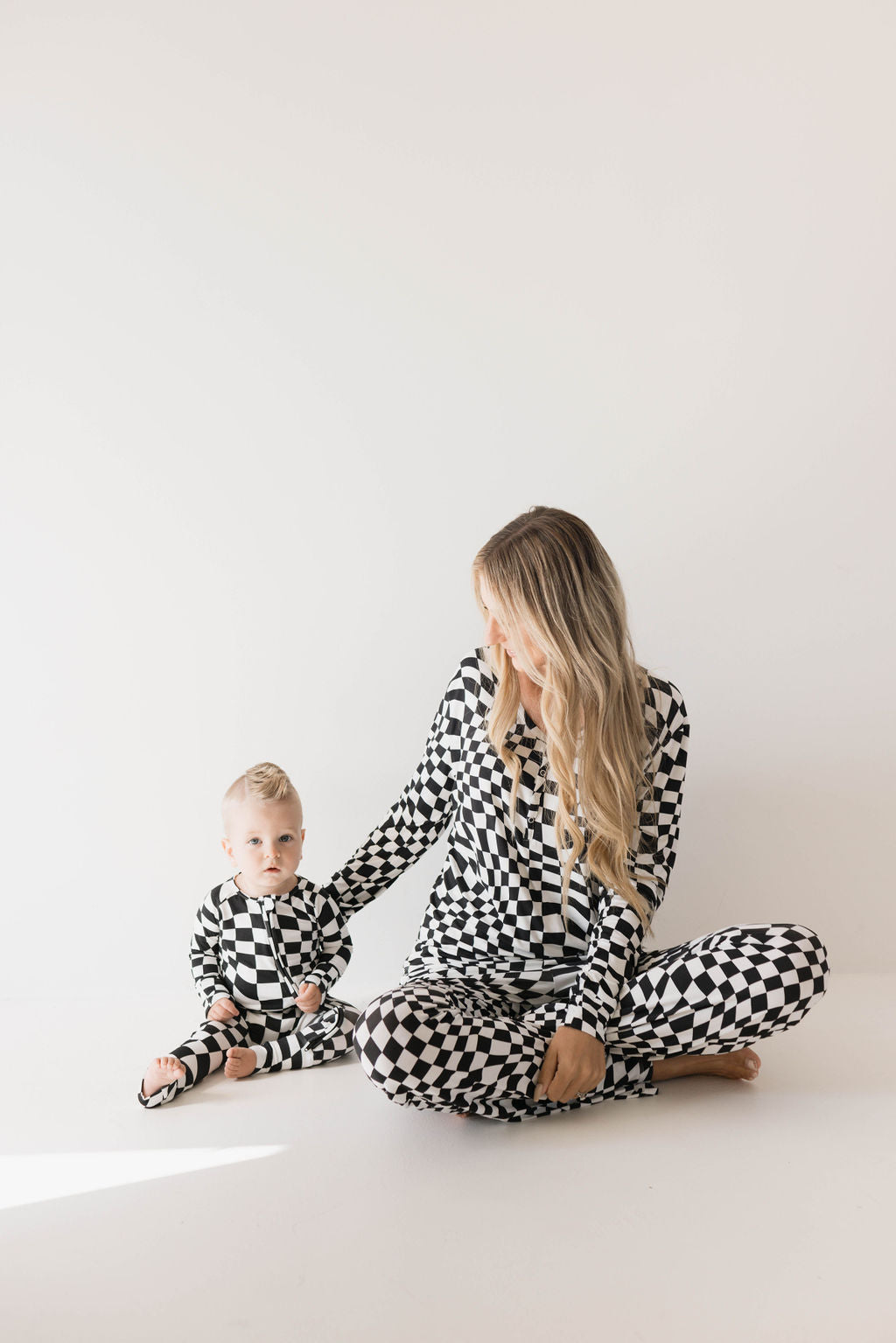 Bamboo Zip Pajamas | Black & White Wavy Checkerboard