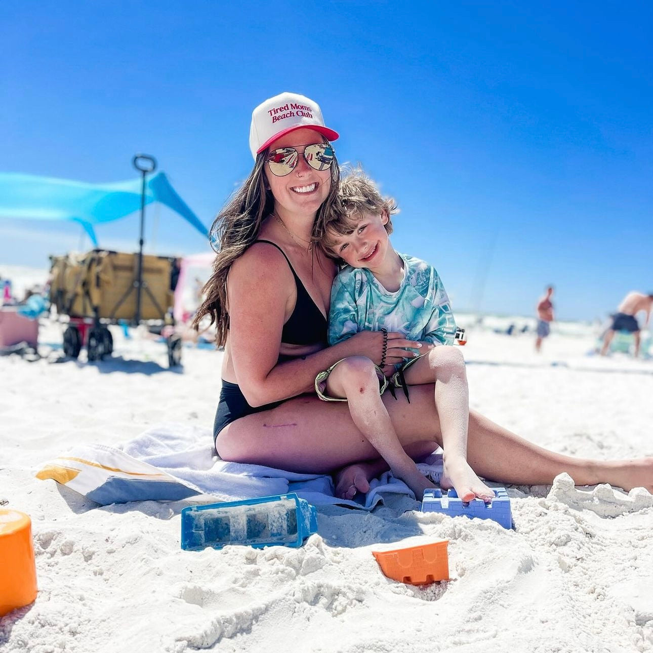 TIRED MOMS BEACH CLUB HAT // RED